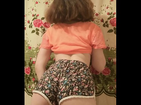 ❤️ سیکسی نوجوان بیب کیمرے پر اپنی شارٹس اتار رہی ہے۔ پر ur.yh9n.top ️❤